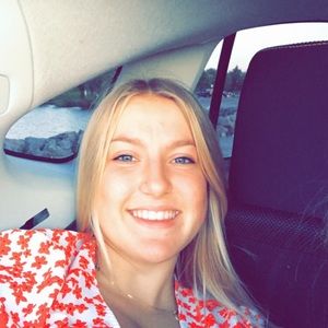 Meet your Posher, Riley